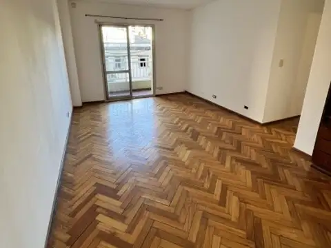 Departamento  Venta -3 Dormitorios -  Cocina - Lavadero - Urquiza 1300- Balcon- Apto Credito!