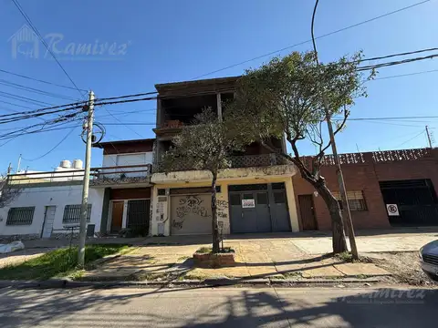 Casa de 3 Ambientes en Venta I Caseros