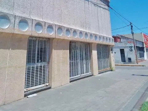 Local en Alquiler 50 años