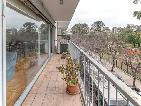 Departamento 4 ambientes con 3 baños