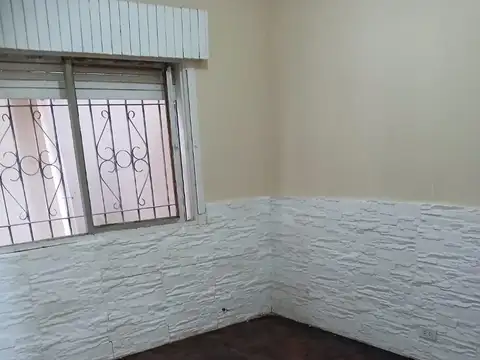 Casa en Alquiler en Chilavert, $ 700.000