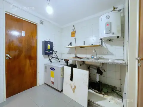 Oficina 3 ambientes con 2 baños