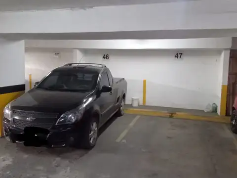 Cochera en Barrio General Paz - Lugar estratégico