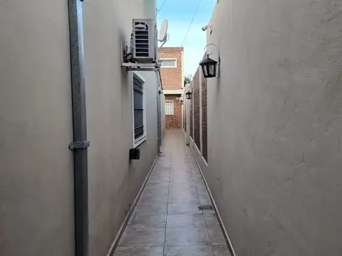 HERMOSO 2 AMBIENTES CON PATIO