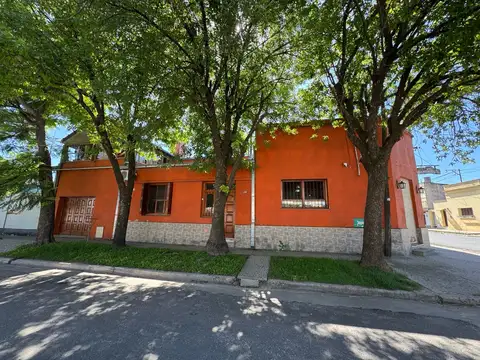 Esquina Martin Fierro e Int. Quadri