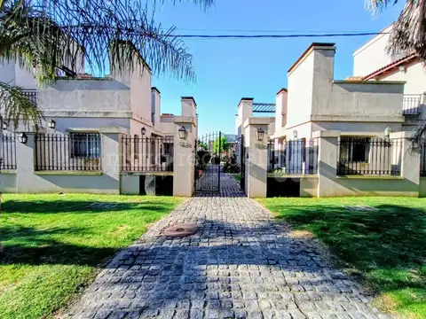 VENTA DUPLEX EN BARRIO ESCRIBANO CHASCOMUS A 100 METROS DE LA LAGUNA