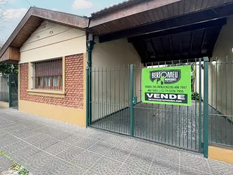 CASA 5 AMBIENTES A LA VENTA EN MERLO SUR