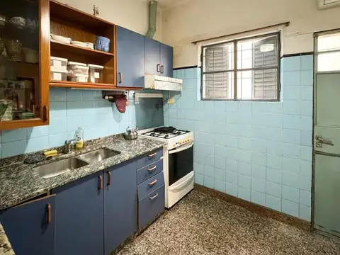 CASA 5 AMBIENTES A LA VENTA EN MERLO SUR