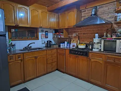 VENTA CASA 4 AMBIENTES BARRIO CERRADO LAS ACACIAS  LA REJA