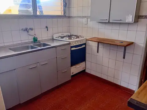 Depto Tipo Casa en Venta 50 años