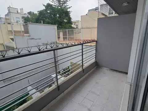 ALQUILER MONOAMBIENTE AMPLIO BALCON EXCELENTE UBIC