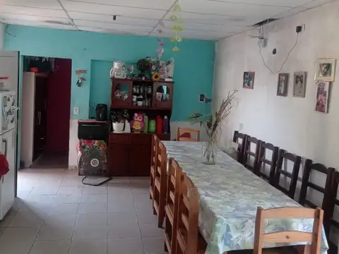 Domingo F. Sarmiento 300