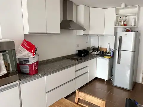 Avenida Bartolomé Mitre 1000