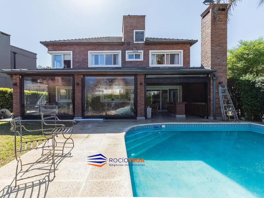 Casa en venta en Country Banco Provincia 100