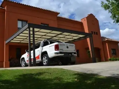 Country Pilará, La Berlina -