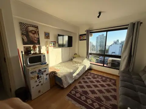 Venta de monoambiente Punta Carretas con renta.