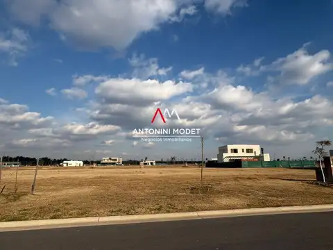VENTA DE LOTE EN PUERTOS DEL LAGO - NATIVAS