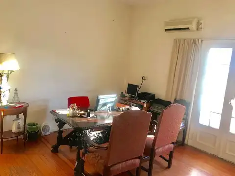 C Beccar 200, Piso PA