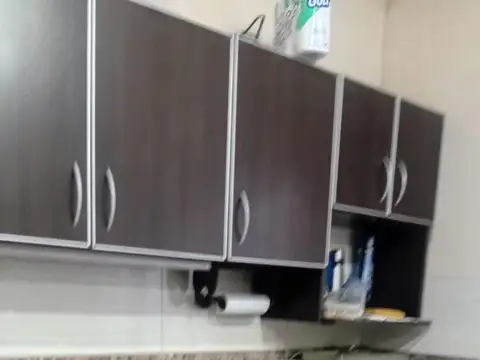 CASA CON PILETA EN VENTA EN MORENO