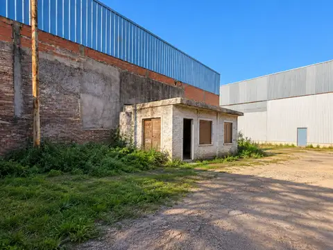 ALQUILER GALPÓN - DEPÓSITO COMERCIAL BERAZATEGUI