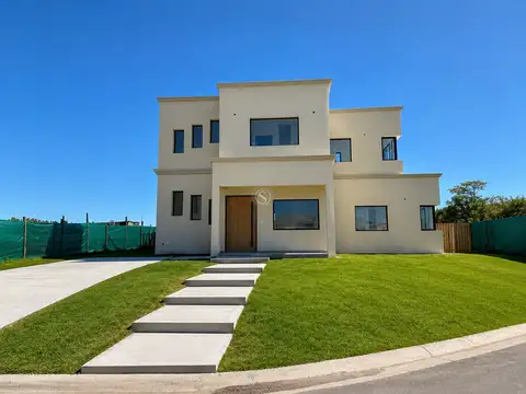 Casa en Venta en Barrio Santa Elisa, Pilar del Este, Pilar