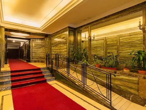 Almagro con Balcón al Frente. 5 Ambientes Luminoso