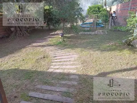 Casa 3 ambientes con 1 baño