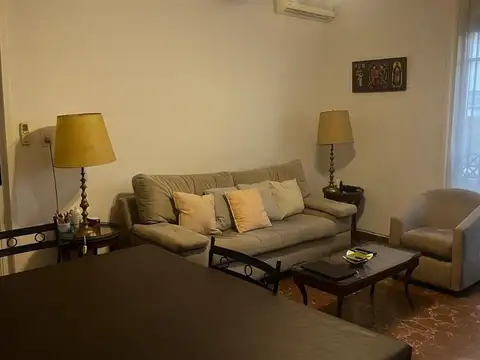 Oportunidad en San Cristóbal: PH 100 m² con terraza y entrad
