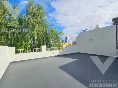 PALERMO: PH refaccionado a nuevo. Balcon y terraza propia. Sin expensas