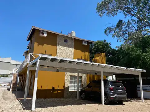 Del Besugo 1100, Piso 1