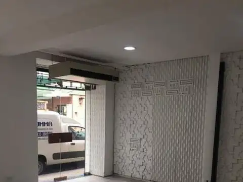 Local en Venta 60 años