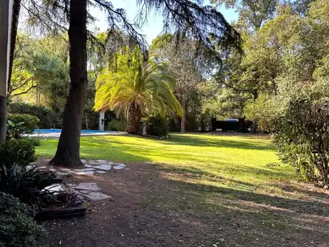 Casa en Venta en Barrio Parque Leloir, USD 350.000