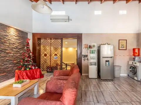 Depto Tipo Casa 4 ambientes con 2 baños