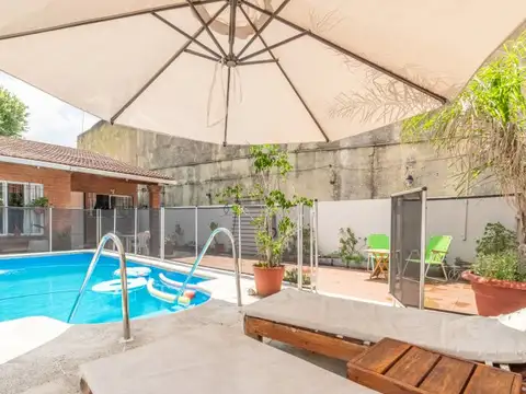 Depto Tipo Casa en Venta de 4 ambientes