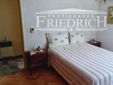 EXCELENTE PROPIEDAD EN EL CENTRO DE PILAR