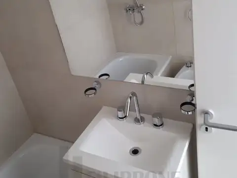 Departamento de 1 dormitorio en alquiler en B° Pacífico - Viamonte 1755