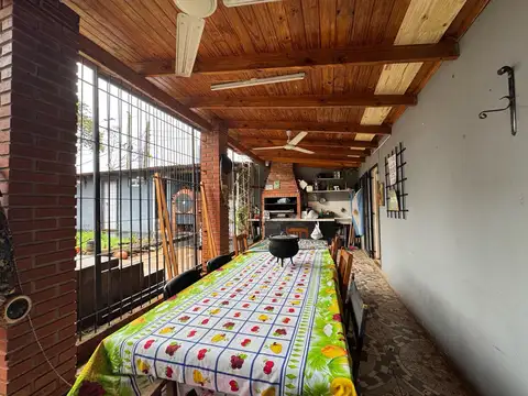 VENTA | CASA EN ESQUINA – CALLE ELDORADO (C. 90), POSADAS