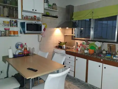 Depto Tipo Casa en Venta con 1 cocheras
