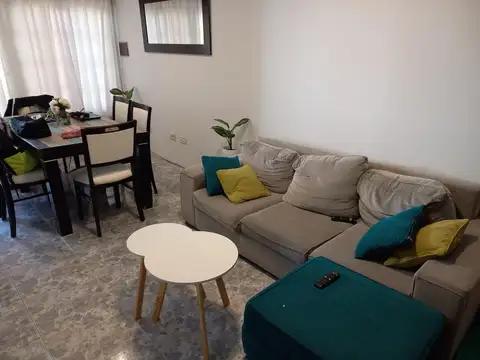 Caseros 500, Piso PB