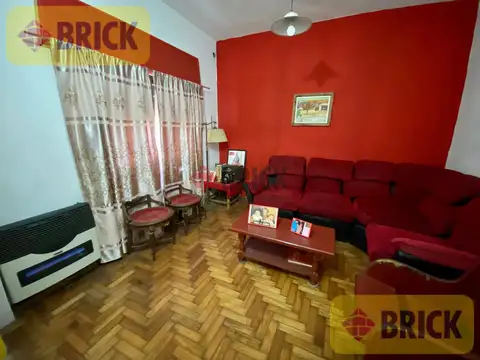 Casa en Venta con 3 cocheras
