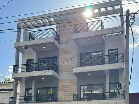 VENTA DEPTO 2 AMB C/ TERRAZA PROPIA