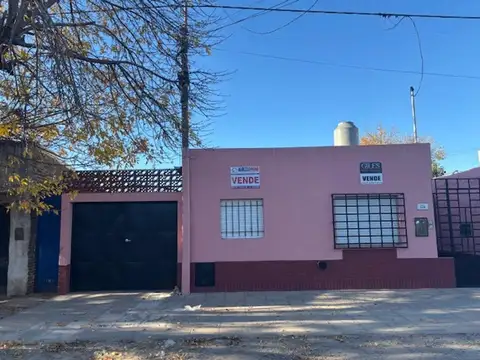 Amplia casa 7 habitaciones 4 baños con excelente renta !