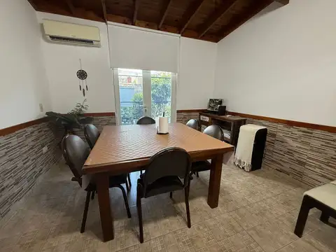 Casa 3 ambientes con 2 baños