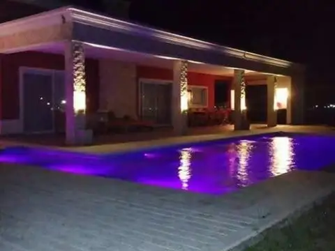 Espectacular Casa en 1 Planta en Fincas de San Vicente c/ Piscina, Quincho y Gran Lote