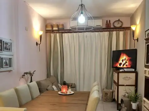 Casa 4 ambientes con 1 baño