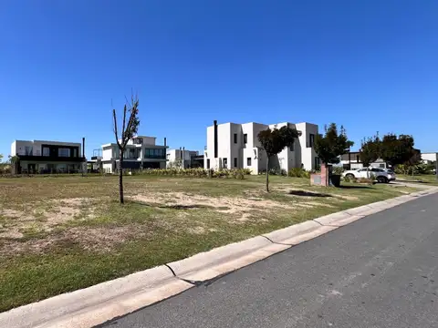 Barrio Riberas, Puertos, Escobar