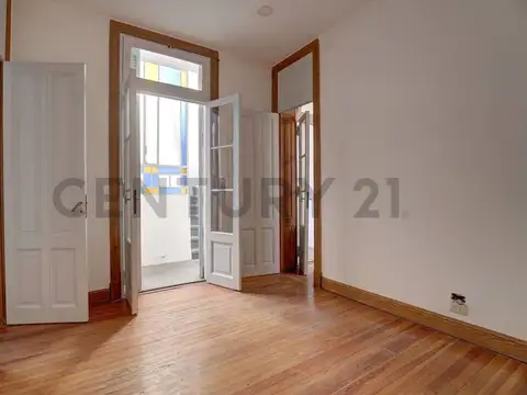 Departamento en Venta en Almagro, USD 219.900