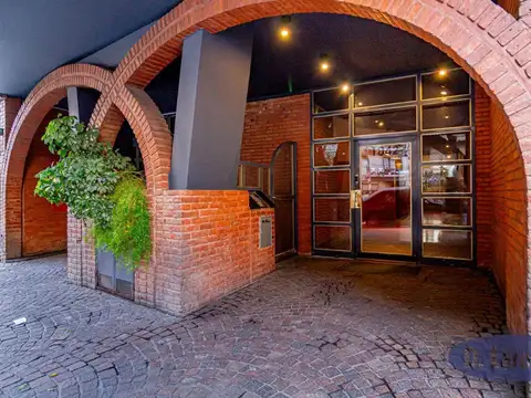 EXCELENTE UNIDAD DUPLEX BALCON AL FRENTE MUY BUENA UBICACION