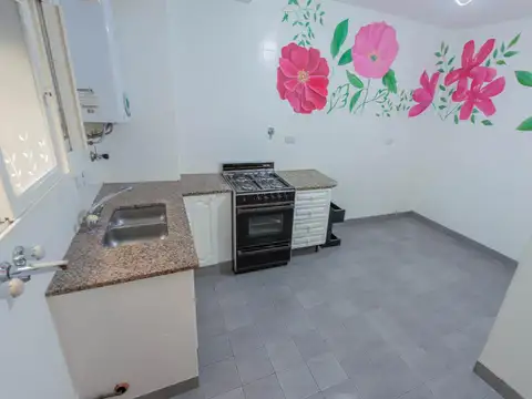 Casa en Venta en Flores Sur, USD 119.900