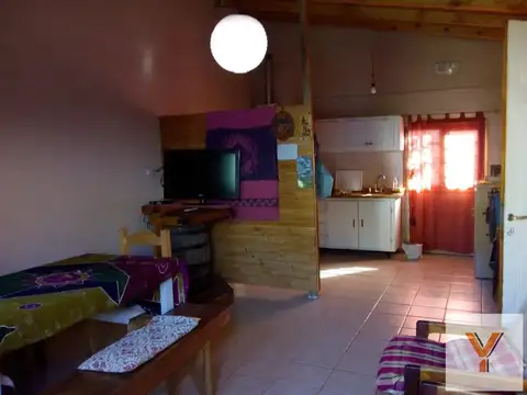 Oficina 12 ambientes con 3 baños